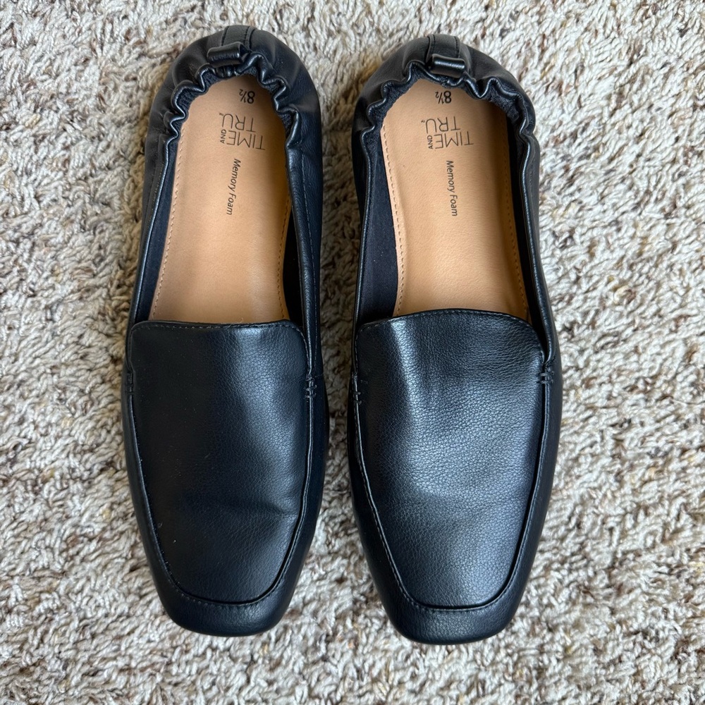 Time and Tru Black Slip-On Memory Foam Loafers size 8.5